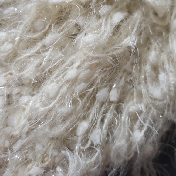 En Creme Fuzzy Cardigan - Medium - Picture 7 of 8